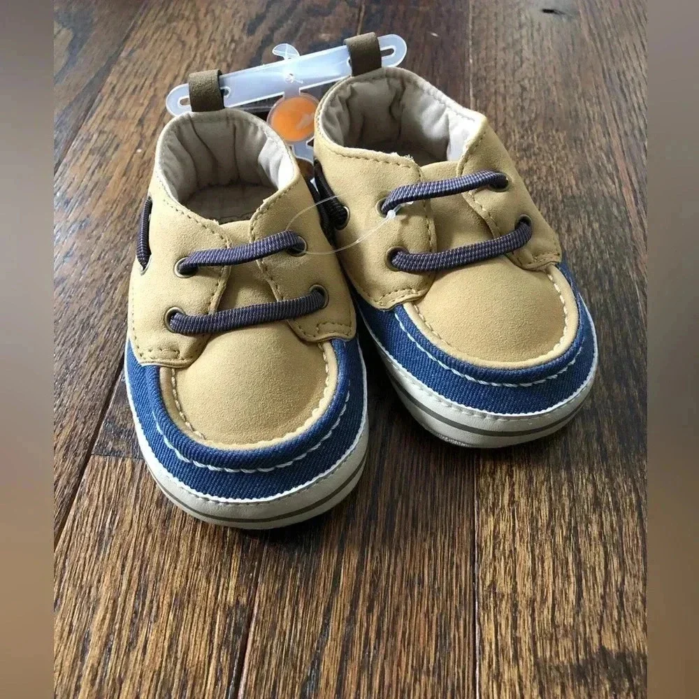 Carter’s Boys 9-12M Brown/ Blue Slip-On Boat Shoes - BRAND NEW W/TAGS!